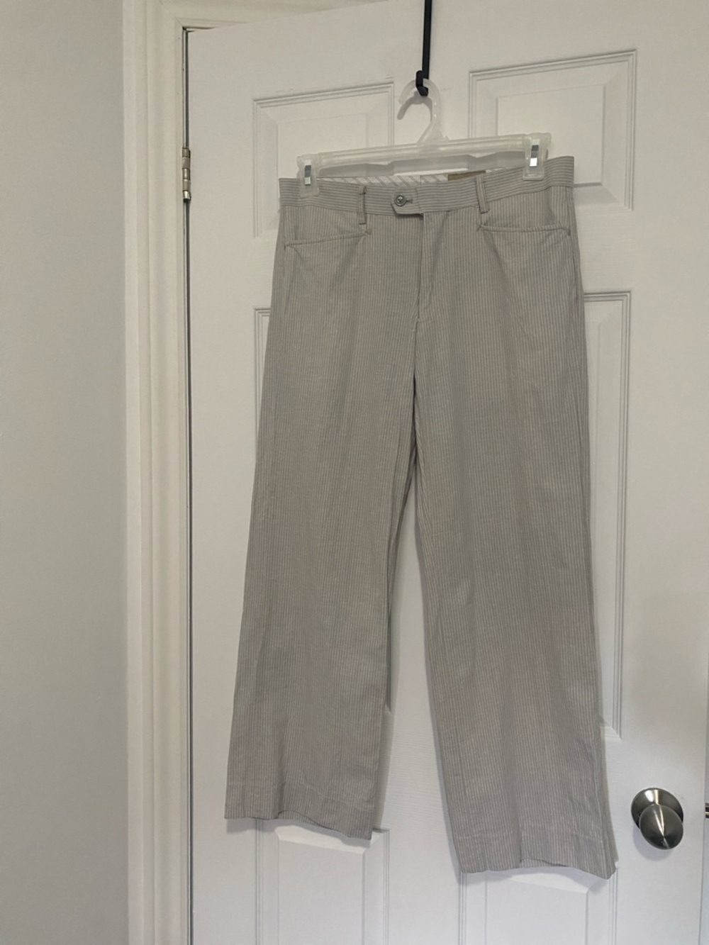 le Château - light grey and White Lined Waistband Trousers